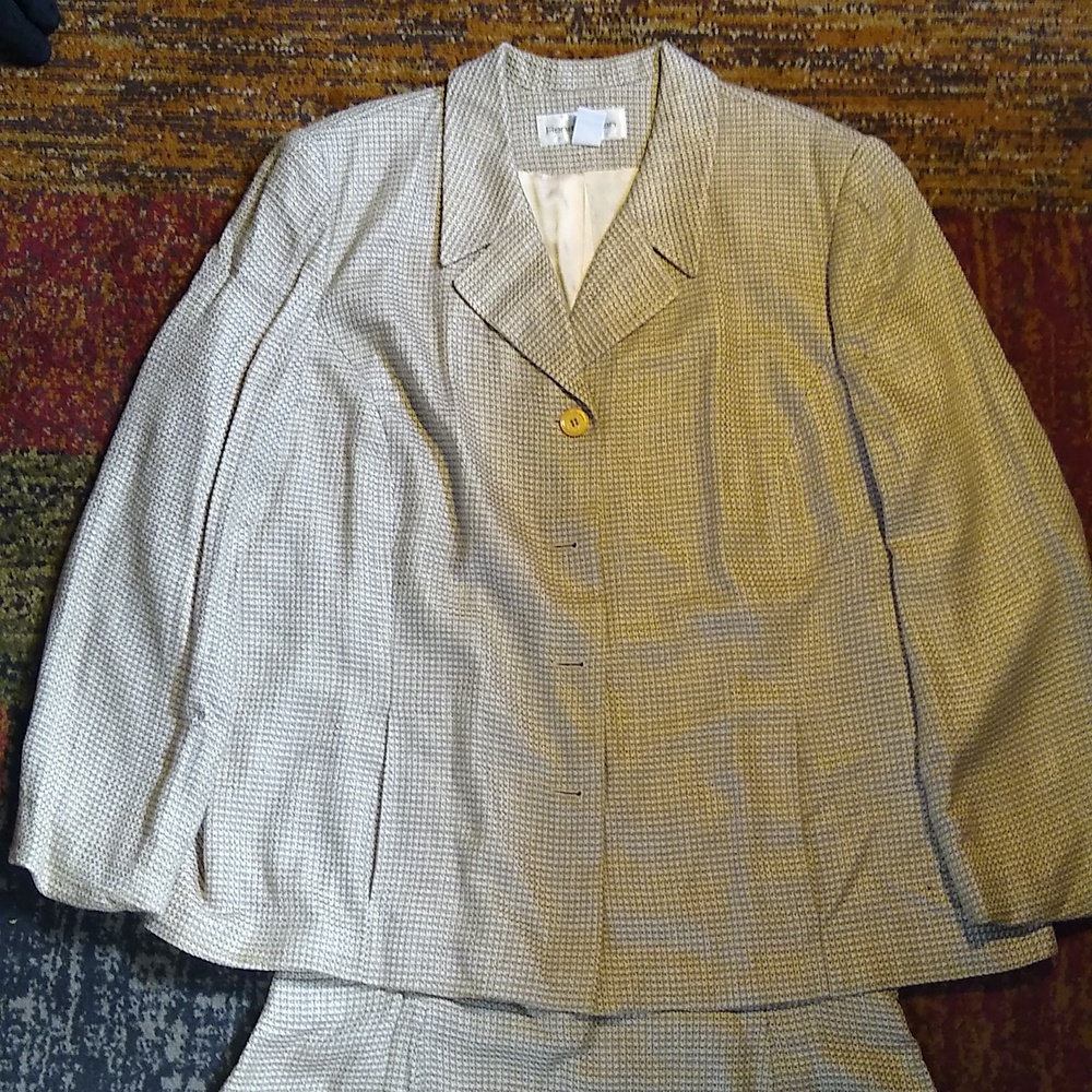 Rowan suit skirt